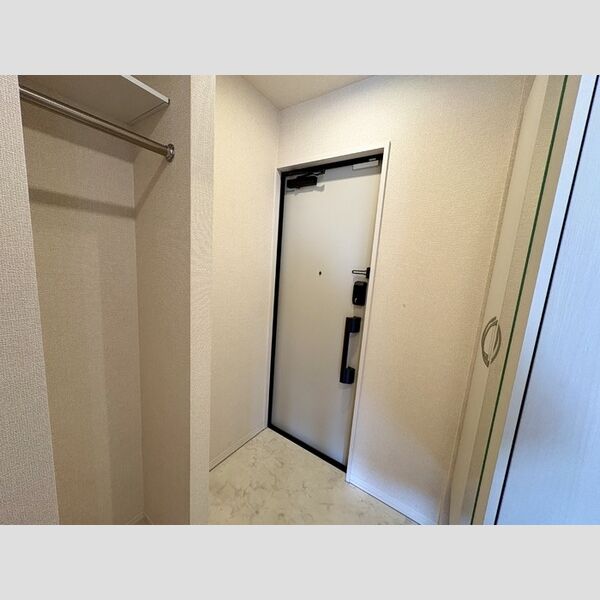 Premiere Y302号室 玄関