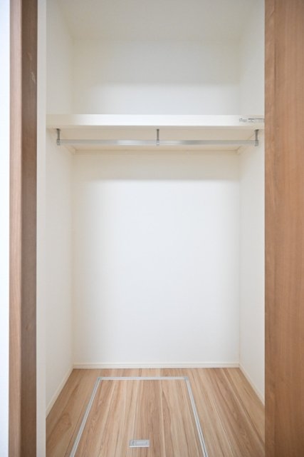 大田区南千束３丁目戸建　３号棟 クローゼット（洋室1）