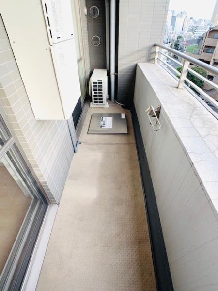 アパートメンツ東山5階 リビング