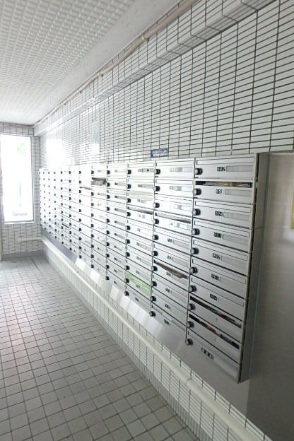 スカイコート横浜平沼8階 メールボックス