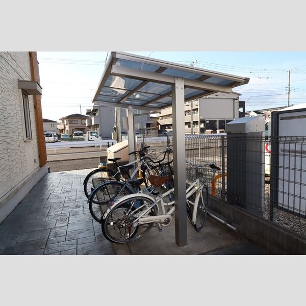 フェリーチェ緑が丘 駐輪場