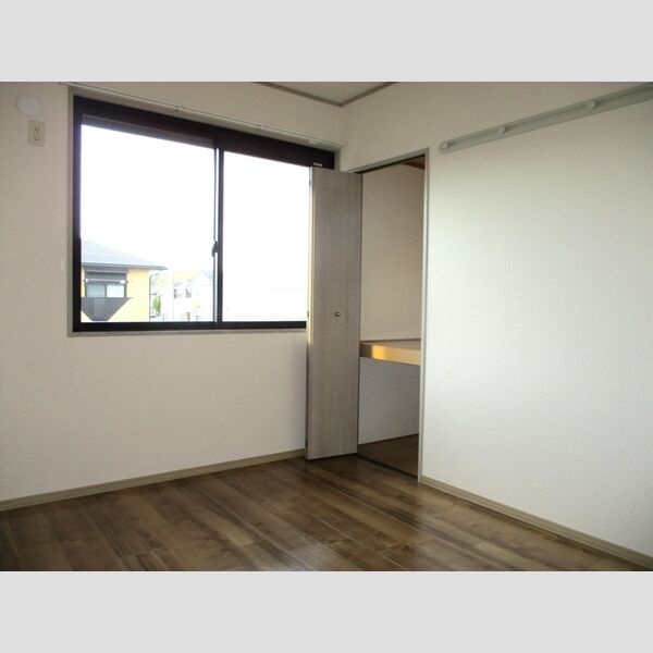 ラ・インテラ・パス　C101号室 同建物別部屋の参考画像