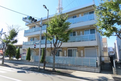 リブリ・レクレドール1階 外観