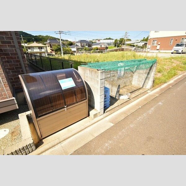 グランフォート　弐番館 ゴミ置き場