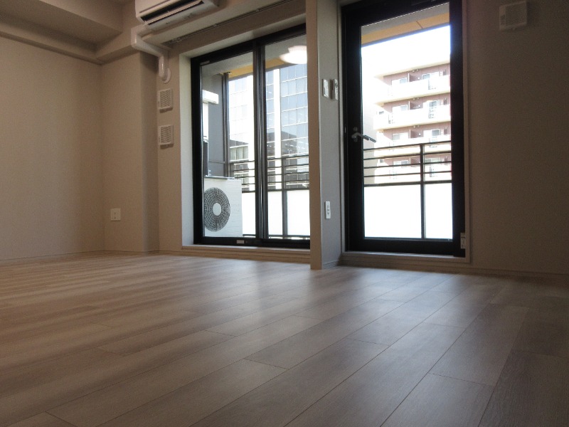 クリオラベルヴィ横濱サウス8階 リビング