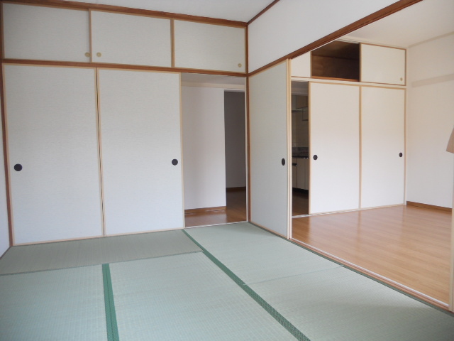 フラワーベールマンション 内観