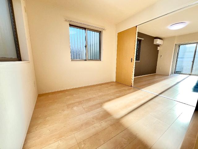 ルミエール 洋室