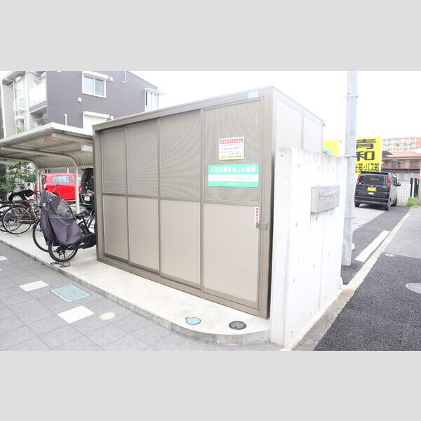 Bienestar ゴミ置き場