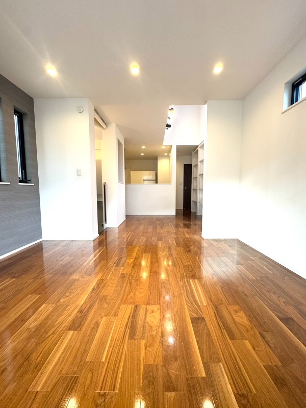 千駄ヶ谷5丁目戸建て リビング