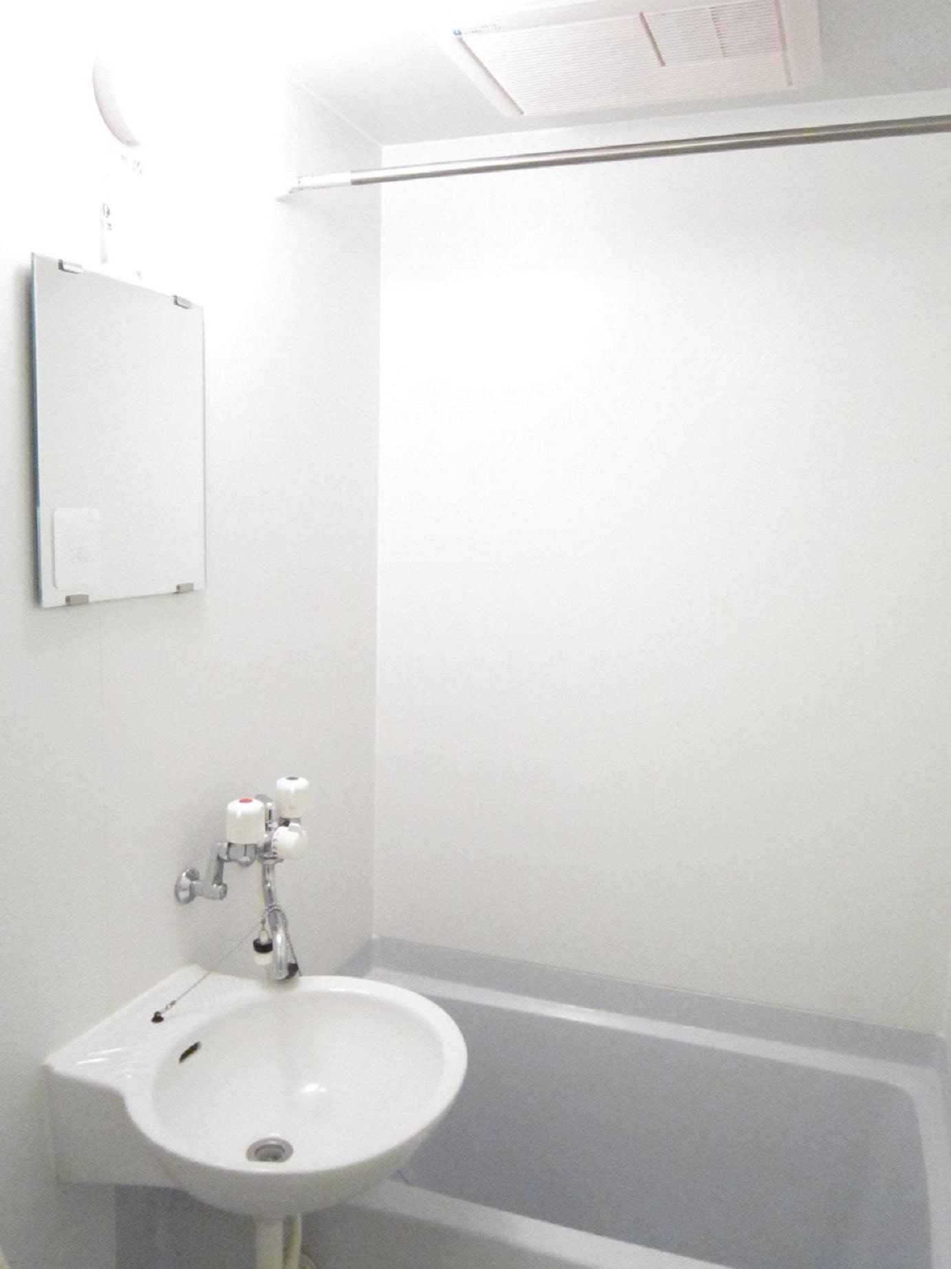 レオパレスカメリアⅡ106号室 お風呂