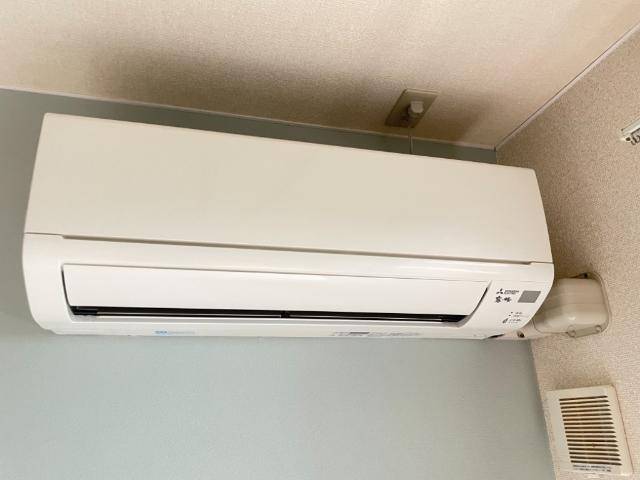 コーポ・リバーレイン エアコン