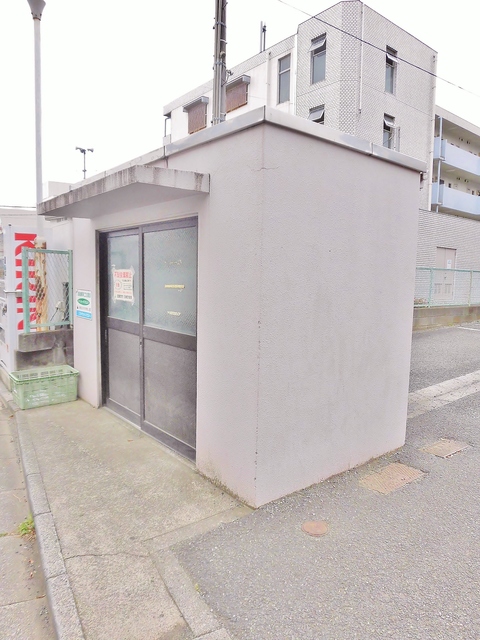 サンモールパレスＢ棟0105号室 ゴミ置場