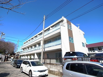 リブリ・メープル エントランス