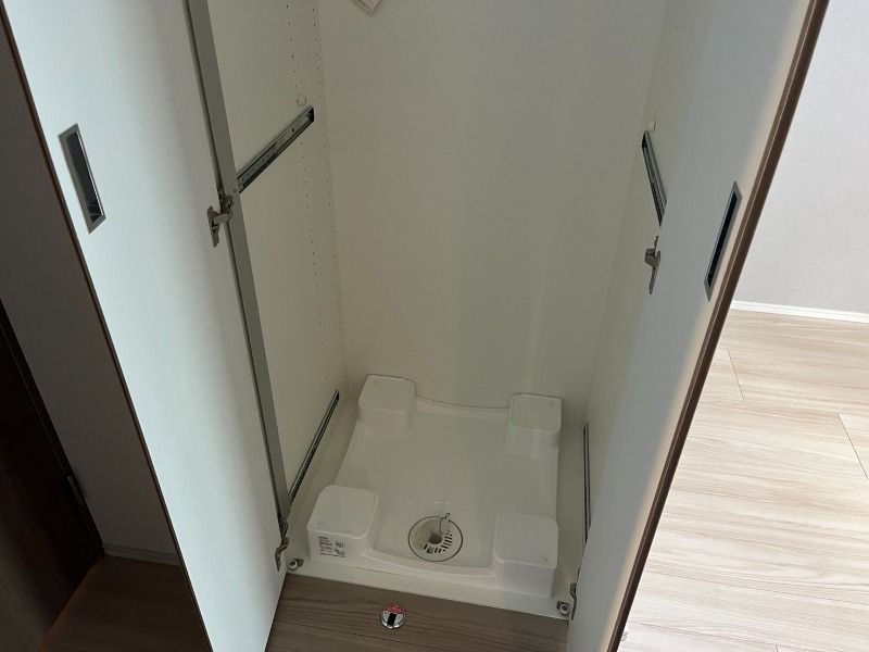 メイクスデザイン芝公園5階 室内洗濯機置場