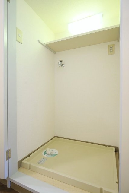 モナークマンション柿の木坂 室内洗濯機置場