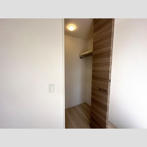 ウィステリア クローゼット