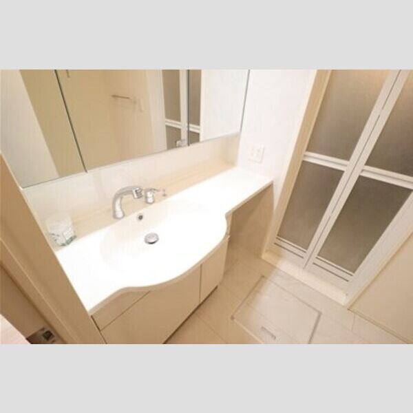 ストラール　C 洗髪洗面化粧台