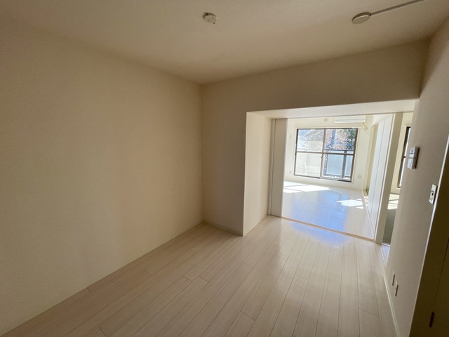 メゾンベール桜台0401号室 リビング