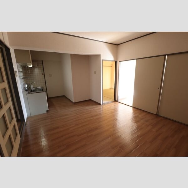 ファーストコーポ幕張本郷 LDK