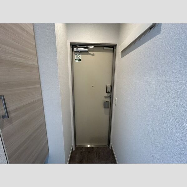 ミーナ西船橋102号室 玄関