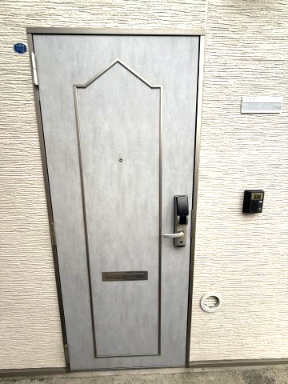 リーヴェルポート横浜PARK 玄関