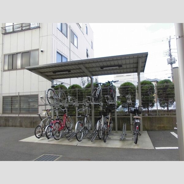 ブレジオ曳舟　A棟 駐輪場