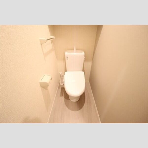 Noble Ferro D棟 温水洗浄暖房便座