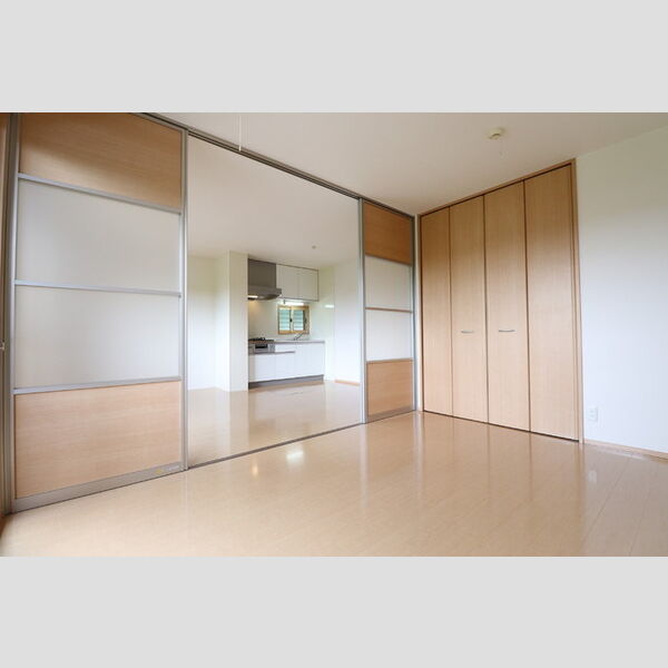 フローラ106号室 リビング