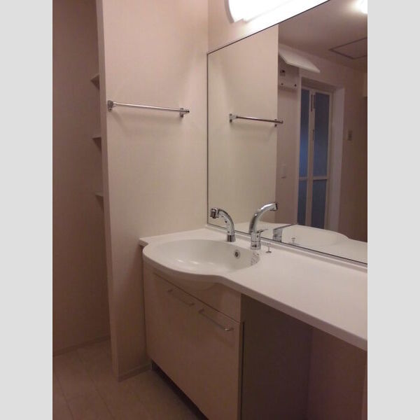 サザンハート吉岡　B棟 ドレッサータイプ洗面