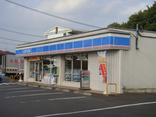アンヌプリエ ローソンあきる野瀬戸岡店まで552ｍ
