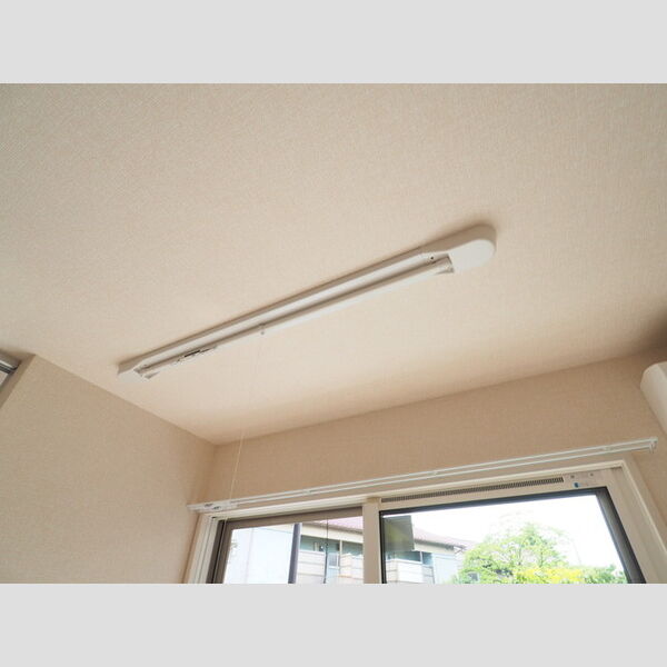 COLINA DO SOL(コリーナ ド ソル)102号室 室内物干し