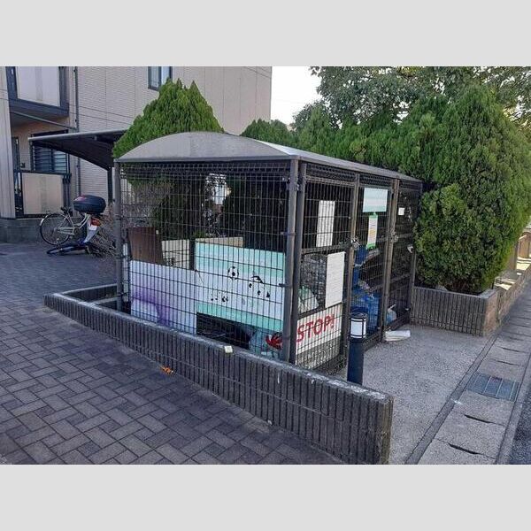 リビングタウン松ヶ島　B305号室 ゴミ置き場