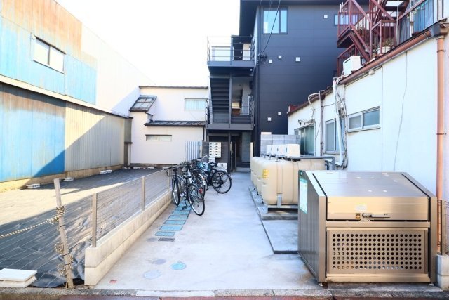 コンフォート川口3階 エントランス