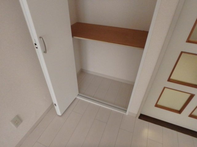 鶴見三和プラザ 収納