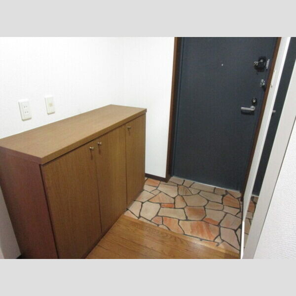 グランフィールド行徳 玄関