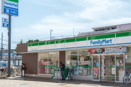 Office Y 32 【コンビニエンスストア】ファミリーマート 東狭山ヶ丘一丁目店まで447ｍ