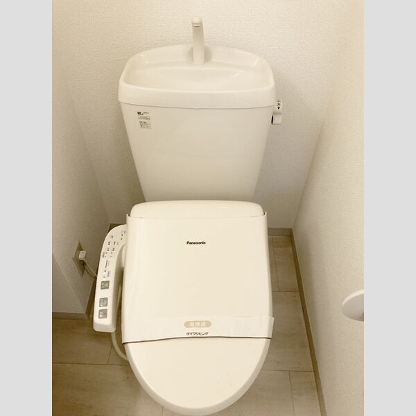 リヴェール105号室 温水洗浄暖房便座