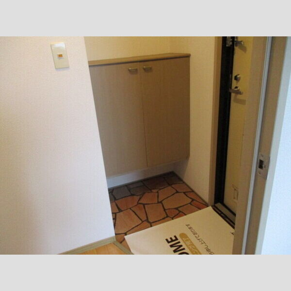 サンビレッジ 玄関