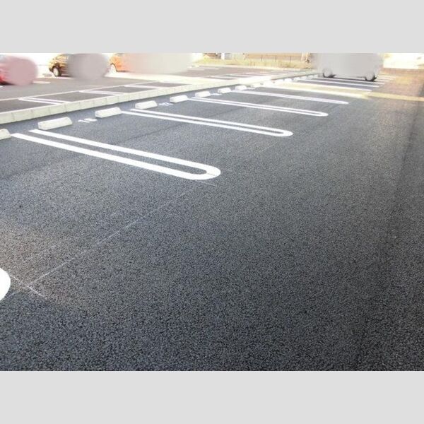 ラ・ピーノ　6 駐車場