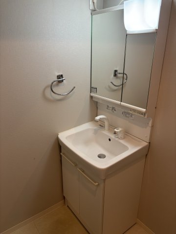 NIKKEIMARKS702号室 ※同タイプ参考写真です（カラータイプが異なる場合がございます）