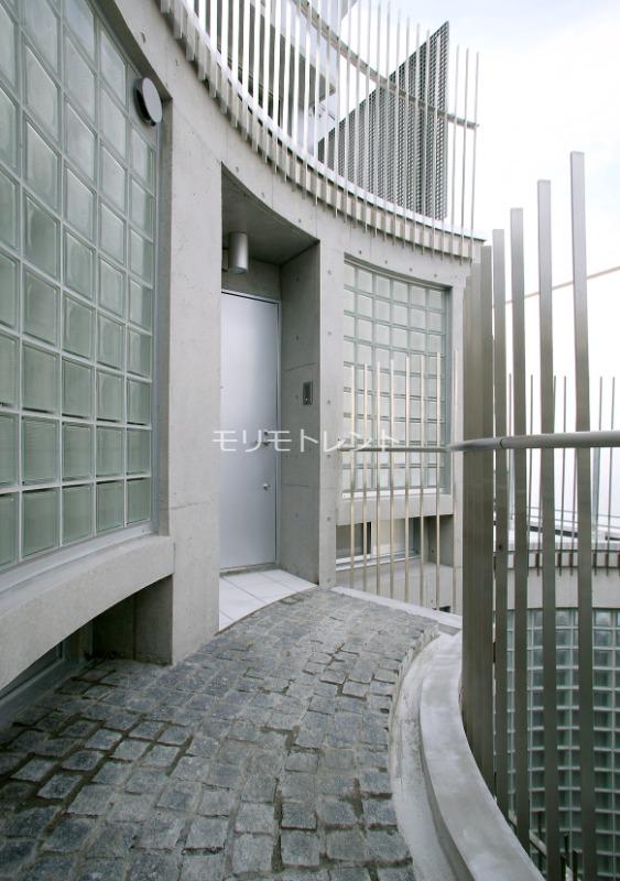 カスタリア祐天寺4階 共用廊下