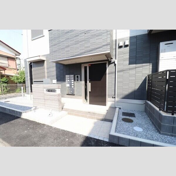 K・th201号室 エントランス