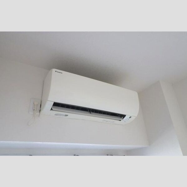 コンフォール小泉207号室 エアコン