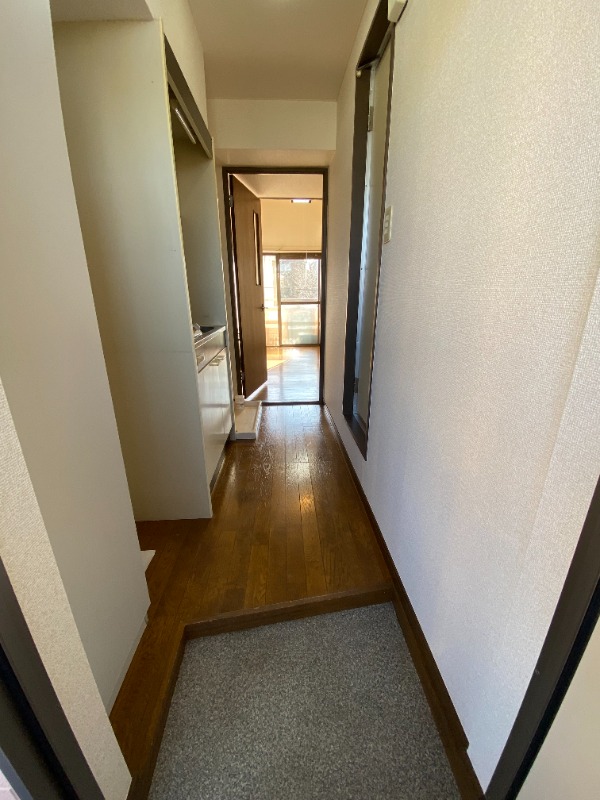 モアクレスト西山Ⅰ番館 玄関