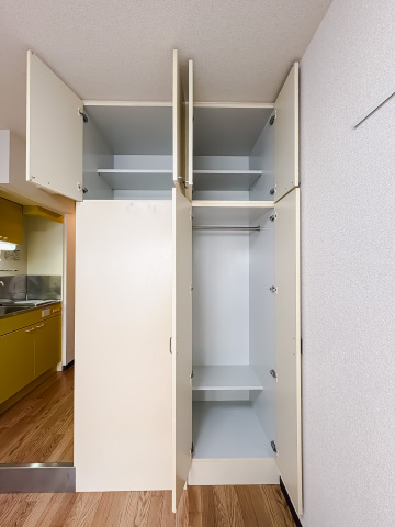 スカイコート日吉205号室 収納