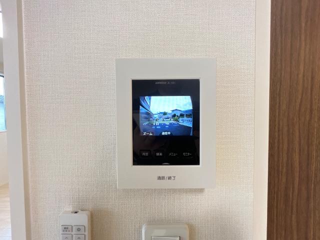 ノイエプルーシア カメラ付インターホン