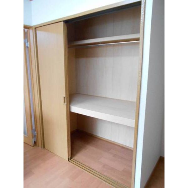 グレイス前原 収納