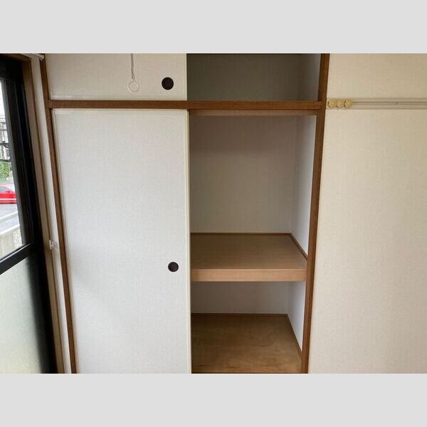 ローズコート　A 収納