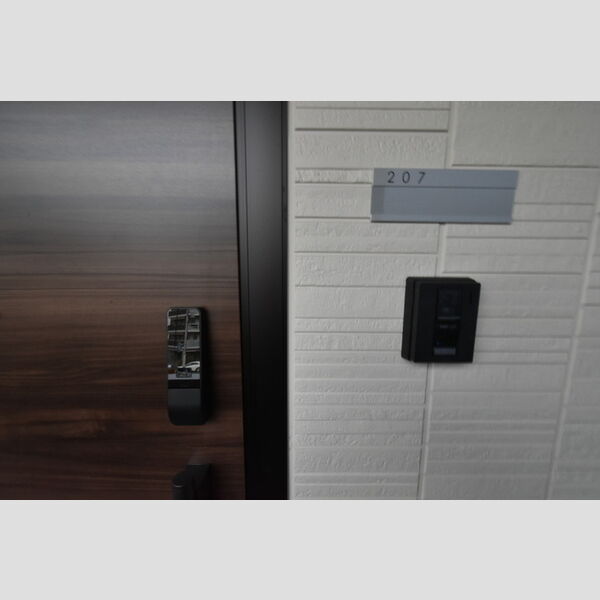 グレーヌメゾン 玄関