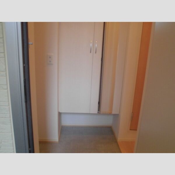 シーガル203号室 玄関